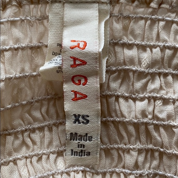 Women’s Urban Outfitters Beaded Shimmer Crop Top - Picture 5 of 5